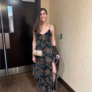 Elegant Lulus Floral Maxi Dress